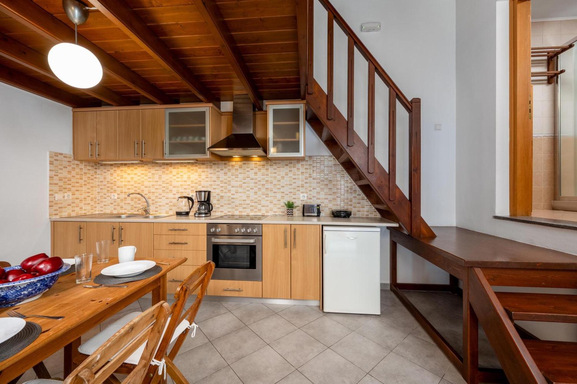 Over The Sea Apartments Сими Екстериор снимка